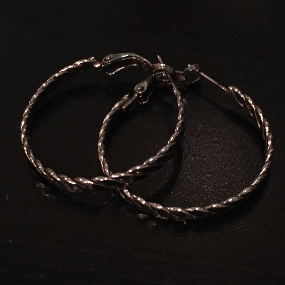 VTG Silver Tone Cord Chain twisted Hoops Earrings